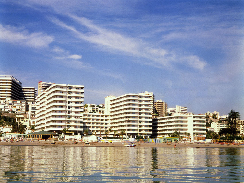 Hotel Apartamentos Bajondillo 토레몰리노스 외부 사진